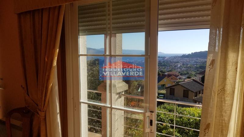 Foto 1efac3ac-e934-4402-a72d-0fdda9548fe0. Casa con parcheggio in Coiro Cangas