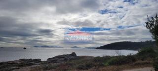 Terreny residencial a Darbo. Finca en primera línea de playa de uso deportivo
