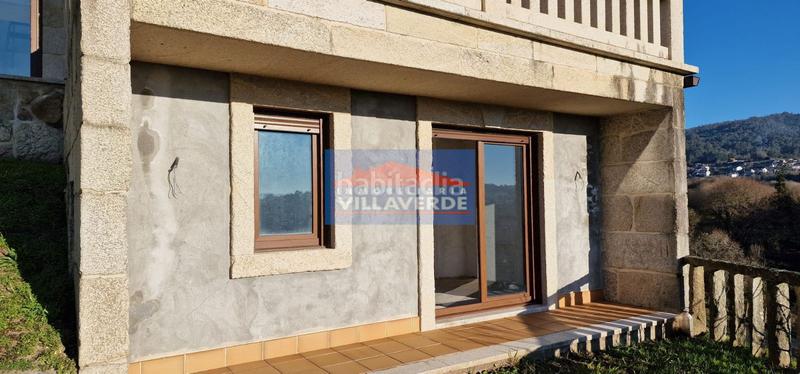 Foto b600fa69-cb61-41a1-926f-dfea98f4a55a. Chalet avec parking dans Darbo Cangas