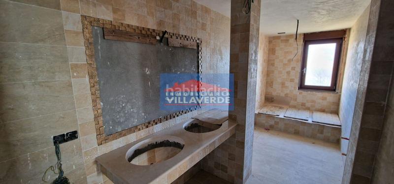 Foto bdebc76a-0525-4e6f-98e1-04df75c39b71. Chalet avec parking dans Darbo Cangas