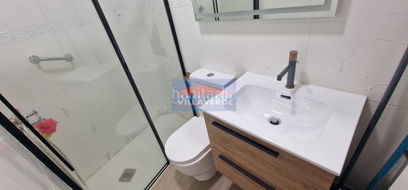 Foto 89548101-3ebc-467d-89ec-c99671837513. Casa  a la venta en el casco antiguo en Cangas pueblo Cangas