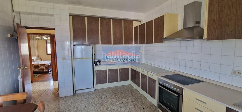 Foto 27a49b8f-34e5-4e09-bece-744ddb3d6613. Casa amb aparcament a Darbo Cangas