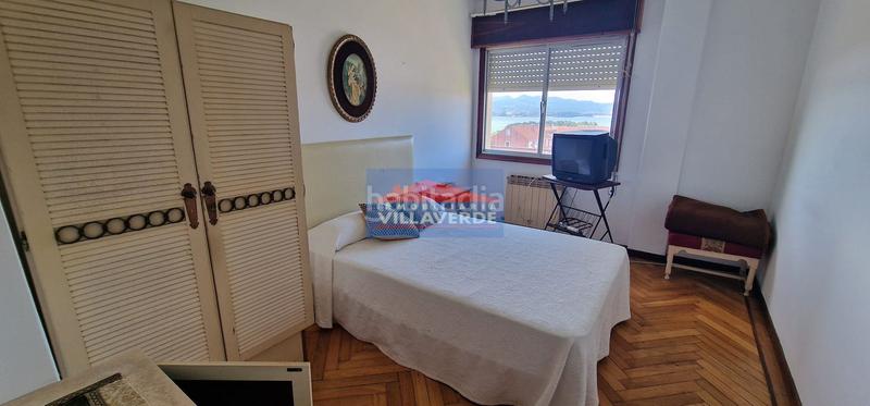 Foto 2a24bdac-89d4-4378-a1a5-b672c8d7b22f. Casa amb aparcament a Darbo Cangas