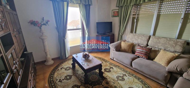 Foto 62e8a924-5e54-4c03-8de6-6fc89a7917b2. Casa amb aparcament a Darbo Cangas