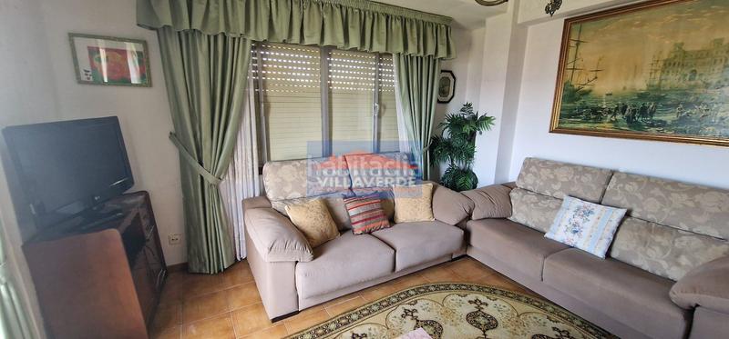 Foto 831d902e-9fbe-414b-9ee6-fe2ee2534b1a. Casa amb aparcament a Darbo Cangas