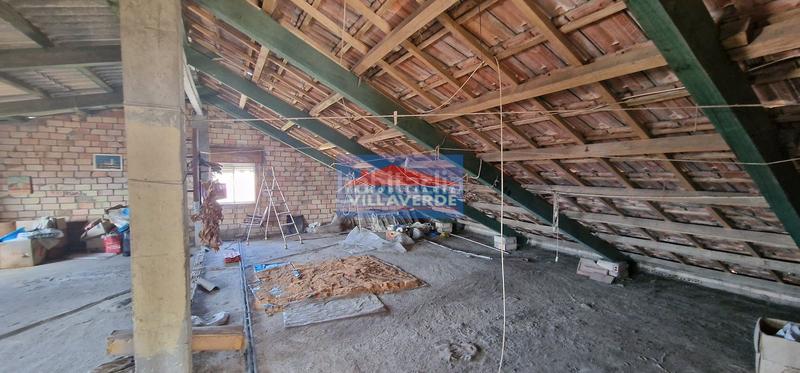 Foto c6a958de-e778-40dc-b77f-4786af653b82. Casa amb aparcament a Darbo Cangas