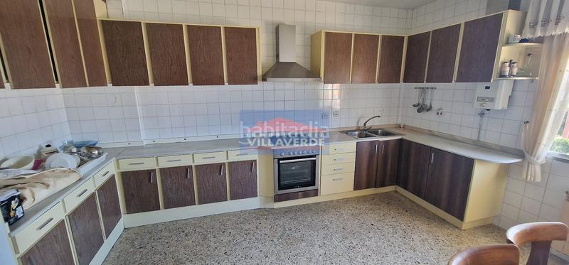 Foto ce496739-2cec-4c79-ace8-38558e1c7ccf. Casa amb aparcament a Darbo Cangas