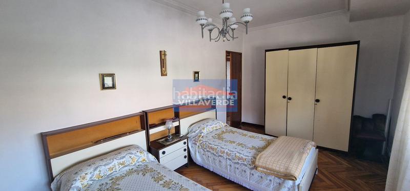 Foto dc9cbab3-6eda-4657-8259-f0ed9a33f6c2. Casa amb aparcament a Darbo Cangas