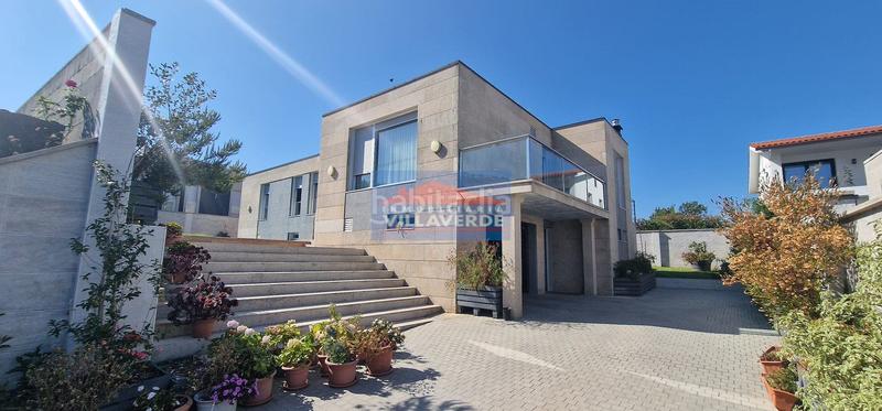 Foto 29f52636-9ef5-4d9a-9379-2d68b1686bda. Casa chalet de piedra con piscina en Cangas pueblo Cangas