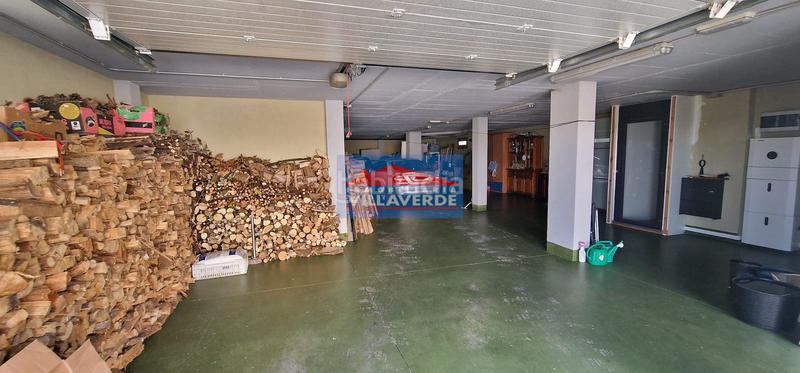 Foto 562f66d5-6fed-4db3-8e85-a88152a5788e. Casa chalet de piedra con piscina en Cangas pueblo Cangas