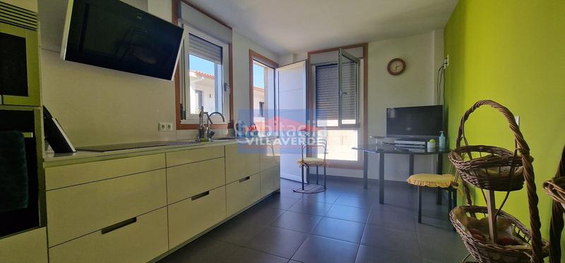 Foto 864f73be-2d42-49eb-abe0-21012d86b26f. Casa chalet de piedra con piscina en Cangas pueblo Cangas