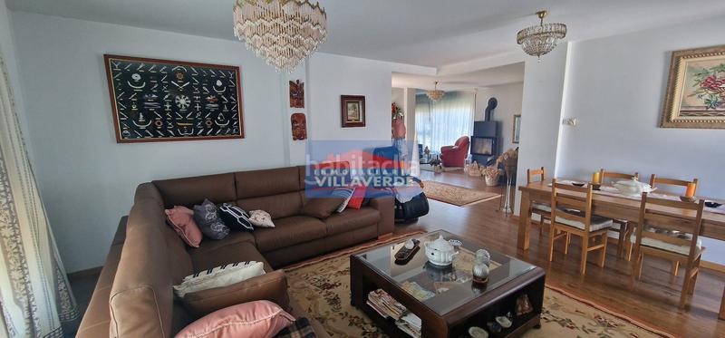 Foto ae14c9d8-bf90-4630-b1cd-292133b2314d. Casa chalet de piedra con piscina en Cangas pueblo Cangas