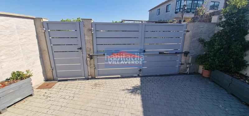 Foto af74f28a-64e1-4c65-b43f-1f4f01221613. Casa chalet de piedra con piscina en Cangas pueblo Cangas