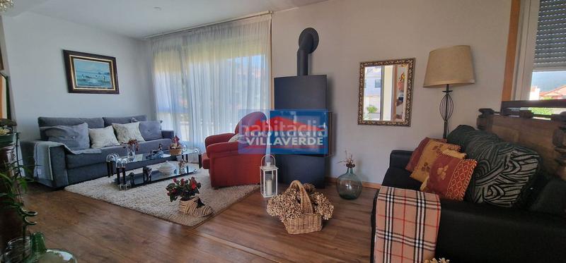 Foto de01902c-932d-406c-be2a-a7a81ec3f90c. Casa chalet de piedra con piscina en Cangas pueblo Cangas