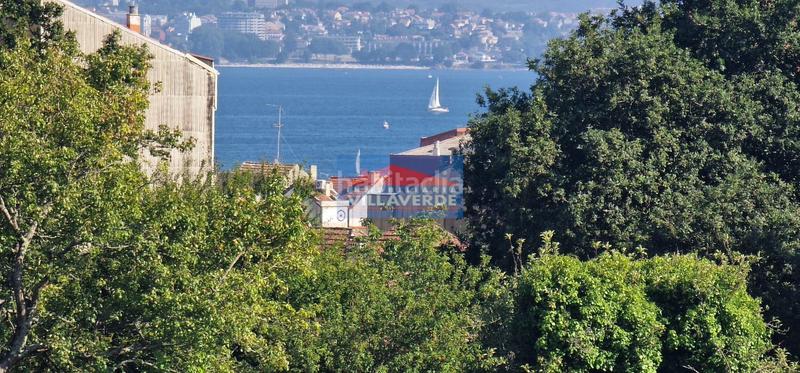 Foto e03f5205-116b-48e8-a822-0651d8bd4468. Casa chalet de piedra con piscina en Cangas pueblo Cangas