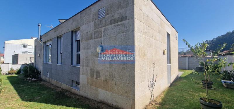 Foto f3dc946b-d7d7-42fb-8e6e-456dc2764f0c. Casa chalet de piedra con piscina en Cangas pueblo Cangas