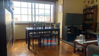 Piso en Cangas Pueblo. Piso grande en venta en exclusiva con garaje y trastero