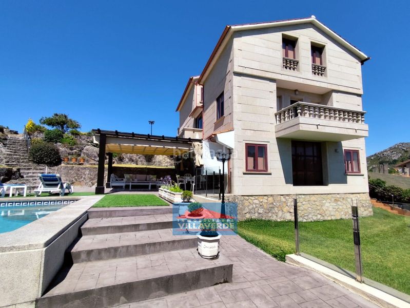 Foto 84631be6-9325-45b8-8514-89a8d5428de9. Casa amb aparcament a O Hío Cangas