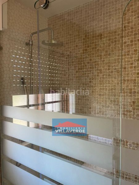 Foto 162c99ab-99de-4181-b5ba-8868d4c9bda2. Casa amb aparcament piscina a Aldán Cangas