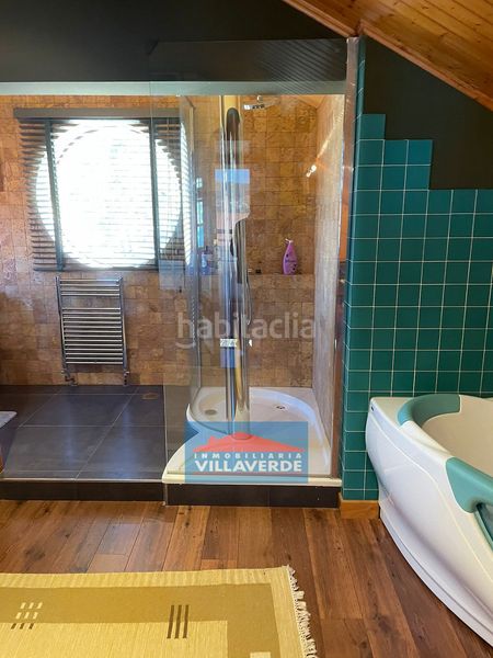Foto 4ac03e8f-6158-4cd9-b7a3-0d895759e55c. Casa amb aparcament piscina a Aldán Cangas