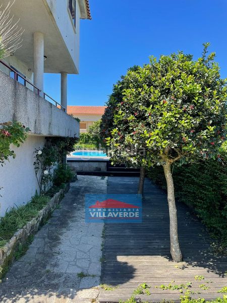 Foto d7439bea-b704-44a5-807d-9b35f2cf15dc. Casa amb aparcament piscina a Aldán Cangas