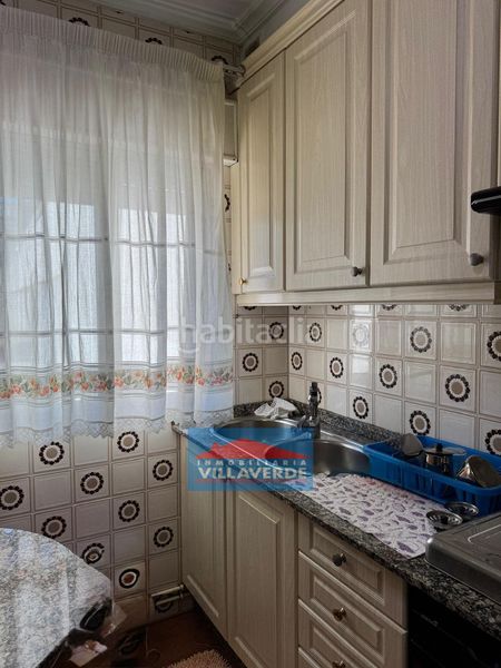Foto 2295898f-6016-4b09-94d2-8bd7cd2eb4dd. Casa adossada amb aparcament a Cangas pueblo Cangas