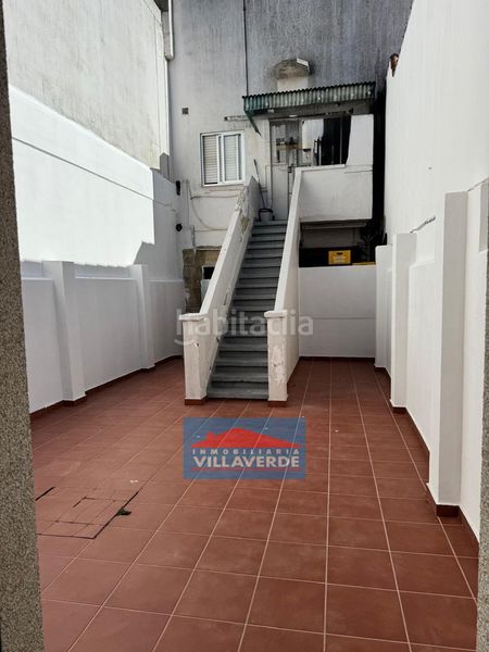 Foto ef0e29aa-b1b0-46f8-ae87-2f08b7ddb983. Casa adossada amb aparcament a Cangas pueblo Cangas