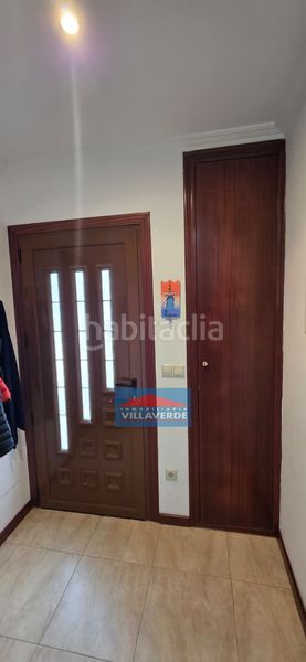 Foto 262ef751-22ed-4aa1-9ab8-919078a1ce07. Casa adossada amb calefacció aparcament a Darbo Cangas