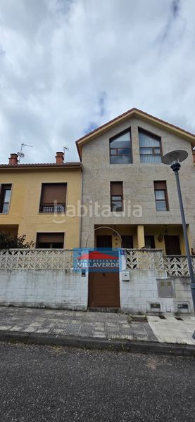 Foto 5d5a5018-5403-4cf4-b917-945ee7abb0ee. Casa adossada amb calefacció aparcament a Darbo Cangas