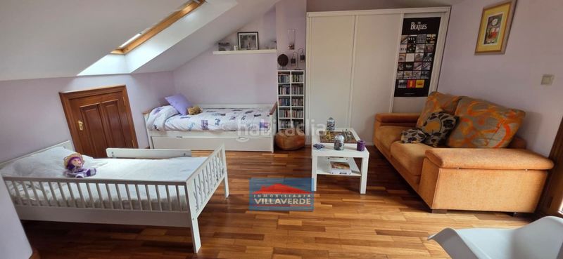 Foto bc3aed13-7f07-4b71-bb97-e62b0855bee6. Casa adossada amb calefacció aparcament a Darbo Cangas