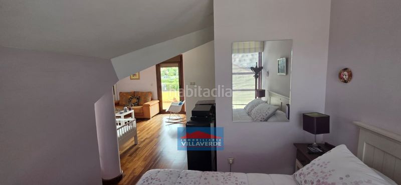 Foto ee77d326-c307-4770-9a33-c14c5cc1e421. Casa adossada amb calefacció aparcament a Darbo Cangas