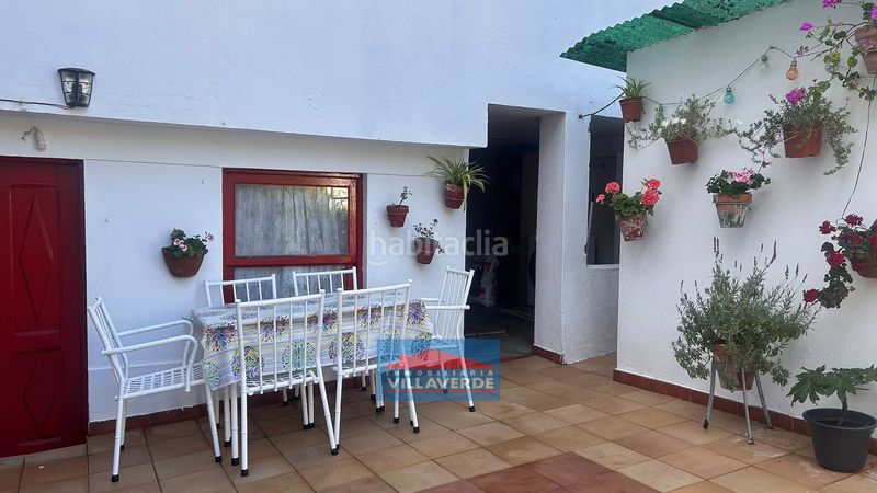 Foto 5522d70d-a108-40d4-894b-2d6a6f80b4a7. Alquiler casa alquiler vacacional con patio en el casco antiguo en Cangas