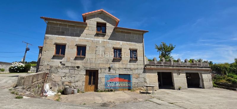 Foto bd4c3f83-b721-4556-b6e7-e09be52a1d26. Casa amb aparcament a Marín