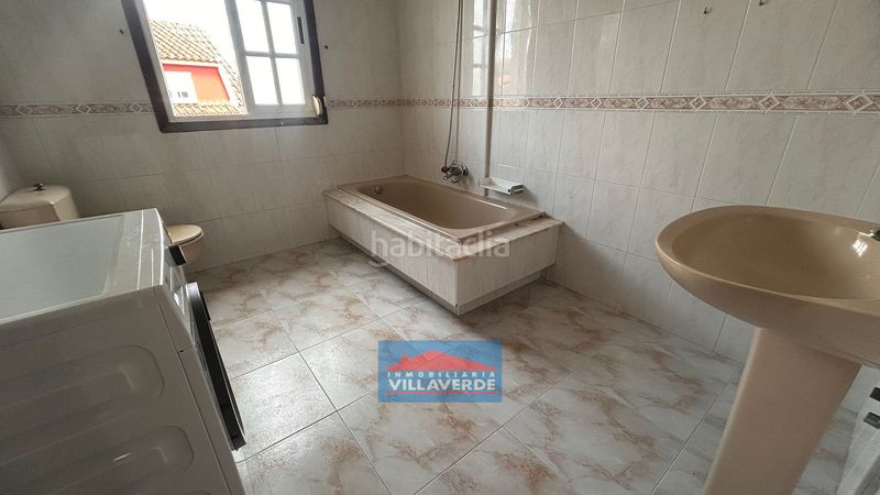 Foto d7893357-fc82-4dde-ac27-28c51e5376fa. Casa a Darbo Cangas