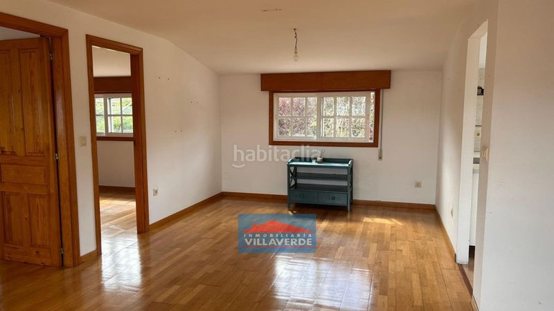 Foto ef8b89ef-6da4-44d2-a820-d4cc49439773. Casa a Darbo Cangas