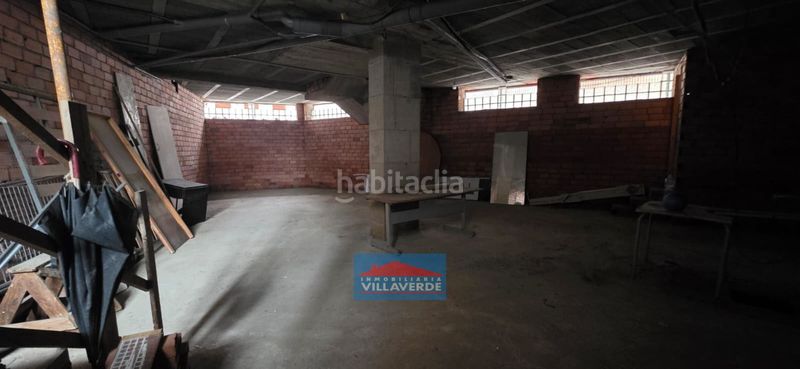 Foto fd870d5a-40d2-4bf6-980b-82fa94a3f7b0. Geschäftsraum in Coiro Cangas