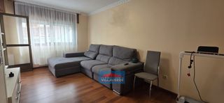 Pis a Darbo. Inmobiliaria villaverde vende en exclusiva piso de tres dormitor