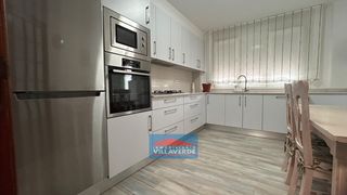 Etagenwohnung in Coiro. Piso de 3 dormotorios amplio  céntrico y cerca de la playa