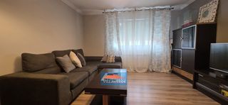 Flat in Cangas Pueblo. Piso muy céntrico de 4 dormitorios en exclusiva con ascensor