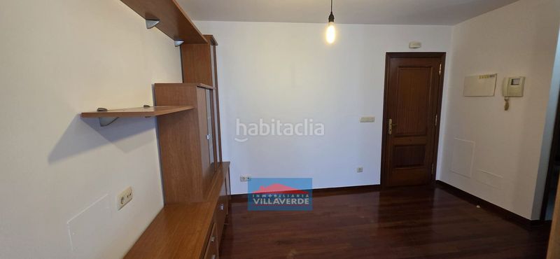 Foto a2ca00da-2813-4a6b-9fda-7857cdb179fc. Estudi amb aparcament a Cangas pueblo Cangas