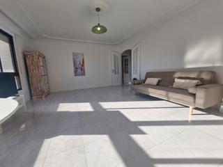 Etagenwohnung en Ra eduardo pondal 7. Oportunidad de 4 dormitorios a un paso de la playa!