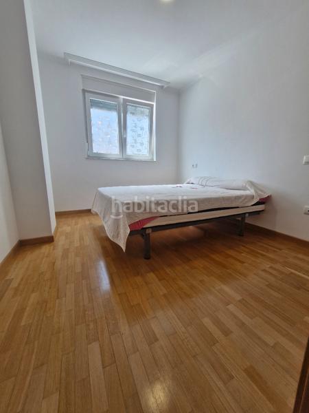 Foto c06b9d1d-6902-44e3-8a07-1ca0b0ee7638. Pis a rúa pintor laxeiro 5 a Foz