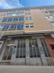 Local commercial à Avenida da mariña 24. Gran bajo comercial en pleno centro urbano de foz