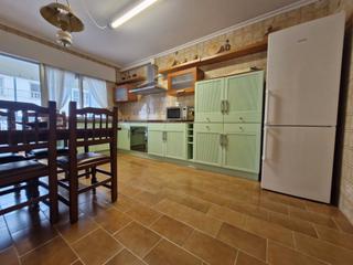 Pis en Rúa corporacións municipais 17. Amplia vivienda a un paso del centro y de playa rapadoira. Pis en Rúa corporacións municipais 17. Amplia vivienda a un paso del centro y de playa rapadoira.