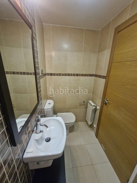 Foto f7c41887-24e4-4cad-bcd7-d5f03a12a6bb. Pis amb calefacció aparcament a Foz
