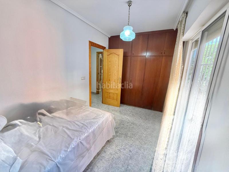 Foto fcdd4e05-2ca5-44e6-9236-cd94e225cb45. Alquiler piso estupendo piso de alquiler muy amplio, todo exterior con balcón visítelo! en Orihuela