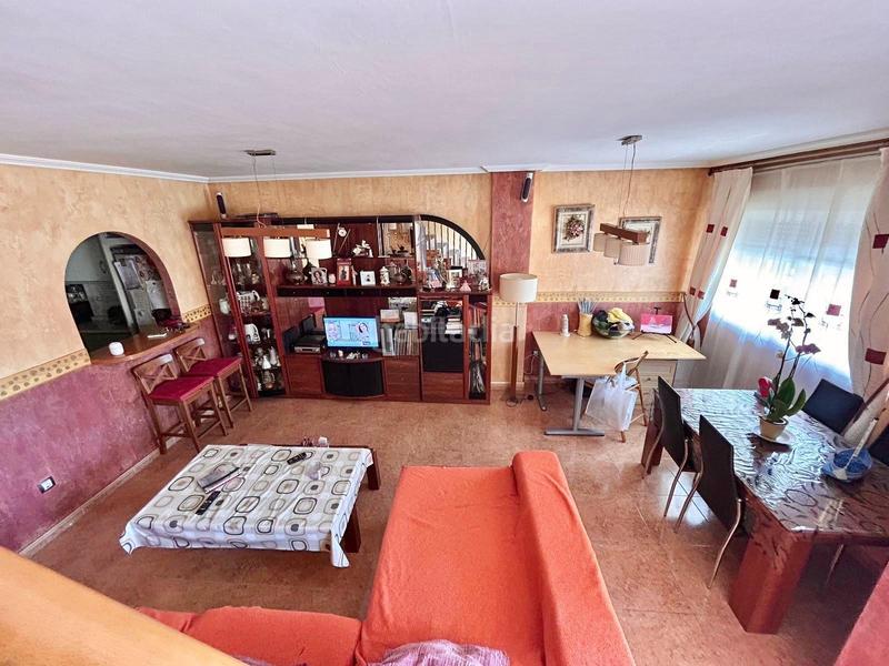 Foto e99803ad-72e6-4918-8995-58c82fc2da9b. Casa estupendo dúplex seminuevo, con garaje, piscina, gimnasio... visítelo ya sin compromiso!! en Redován