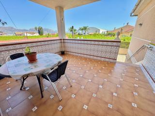 Xalet en Camino beniel desam 1. Estupendo chalet en la huerta de beniel, muy economico, seminuev