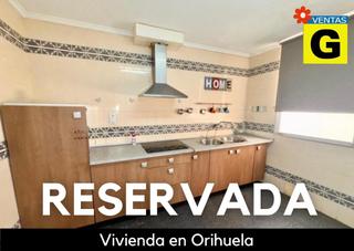 Etagenwohnung in Calle campoamor 6. Estupenda vivienda en el centro de orihuela, muy económica, balc