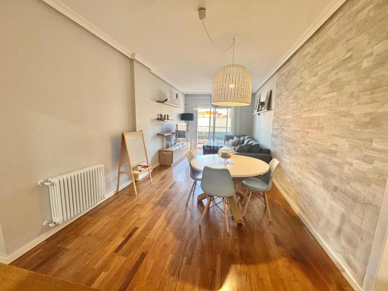 Foto 8353ce0d-8e30-40a3-b4f9-25f7bc635936. Appartement dans calle aragon 20 dans Orihuela ciudad Orihuela